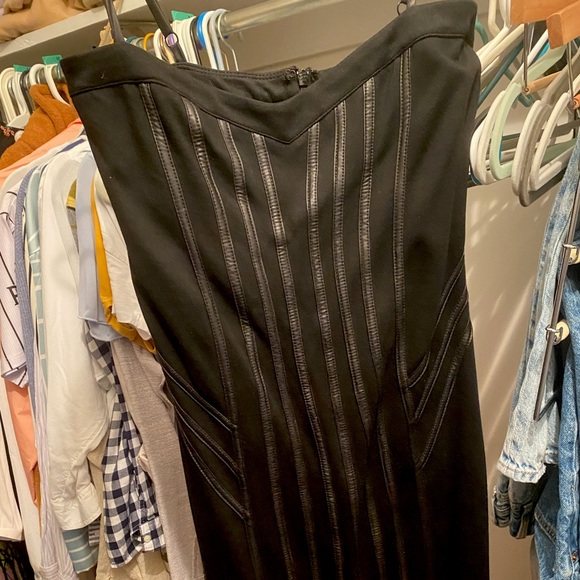 Mini Bebe dress - Picture 7 of 7